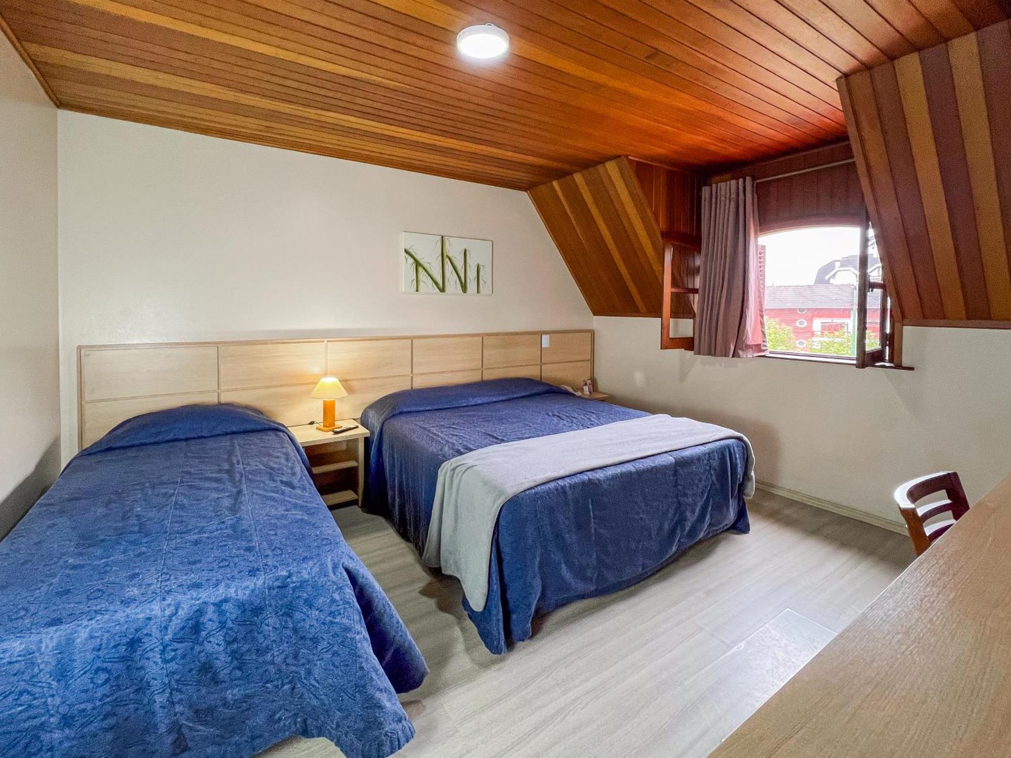 Euro By Nacional - A 800 Metros Da Capivari 3* Campos do Jordão